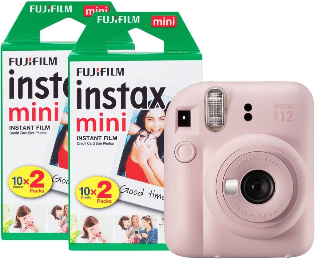 Test de l'appareil photo Fujifilm Instax Mini 12 avec pack de films roses