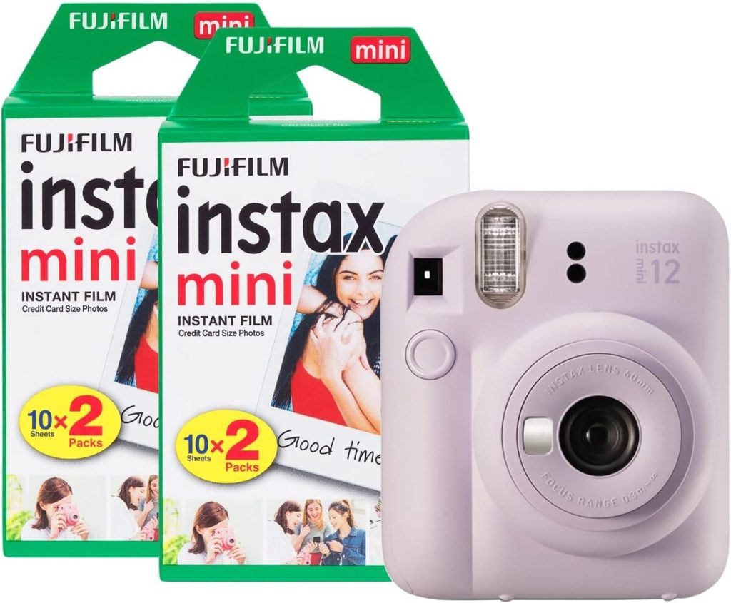 Test du Fujifilm Instax Mini 12 : l'imprimante instantanée avec 40 pellicules lilas