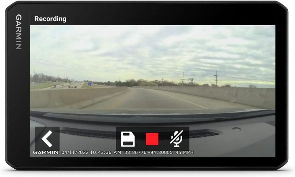 Test du Garmin DriveCam 76 : le compagnon de route ultime