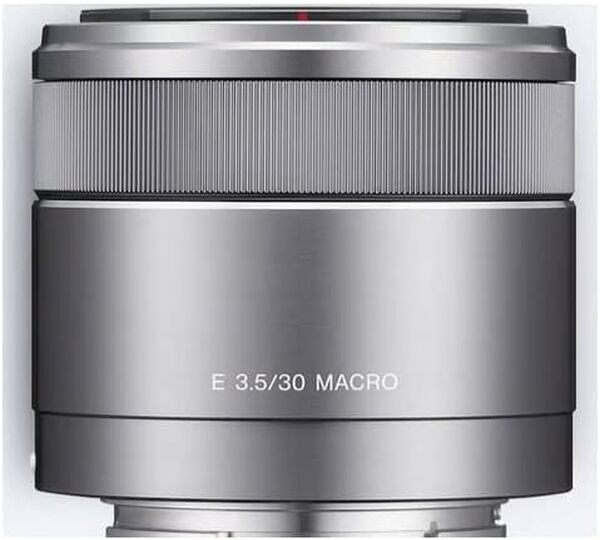 Sony Objectif Macro SEL-30M35 Monture E APS-C 30 mm F3.5,Argent