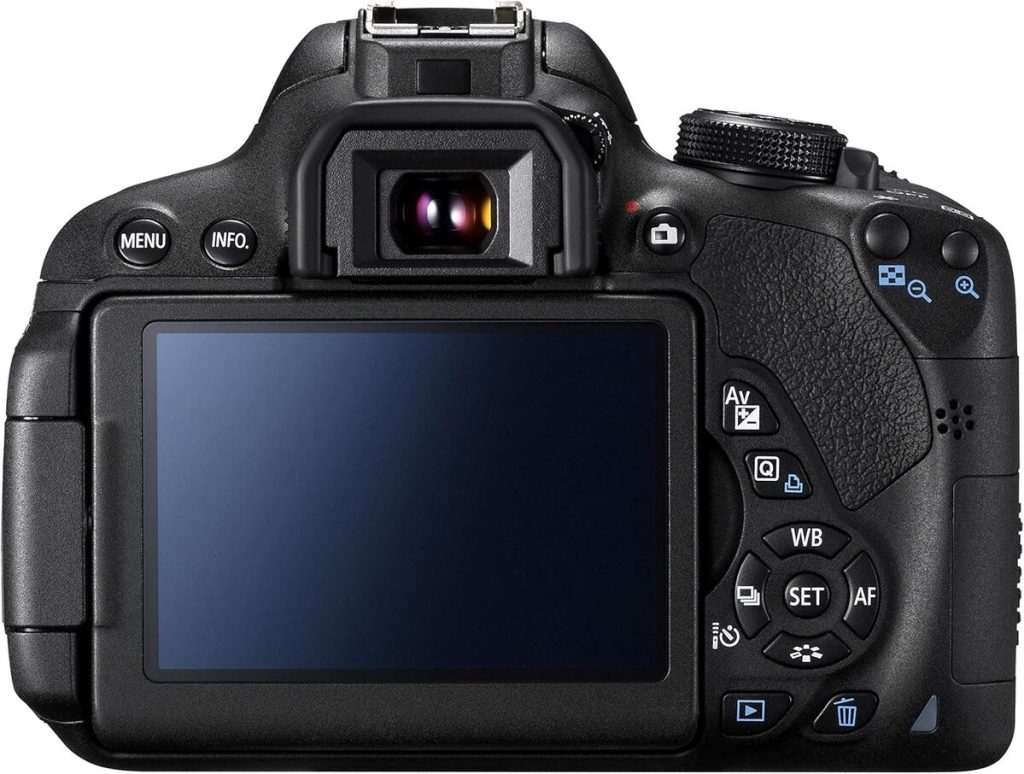 Test du Canon EOS 700D : reflex performant avec objectif 18-55mm