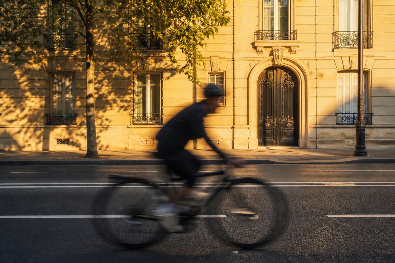 Le mouvement dans l&rsquo;image : figer, sugg&eacute;rer, &eacute;tirer